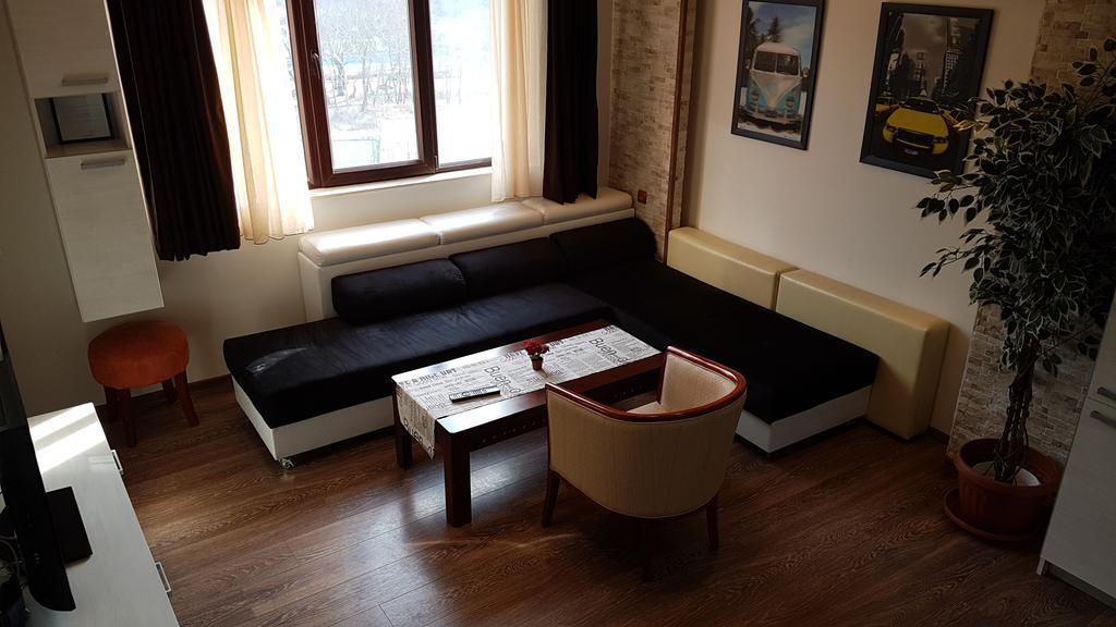 Yana Apartments サンダンスキ エクステリア 写真