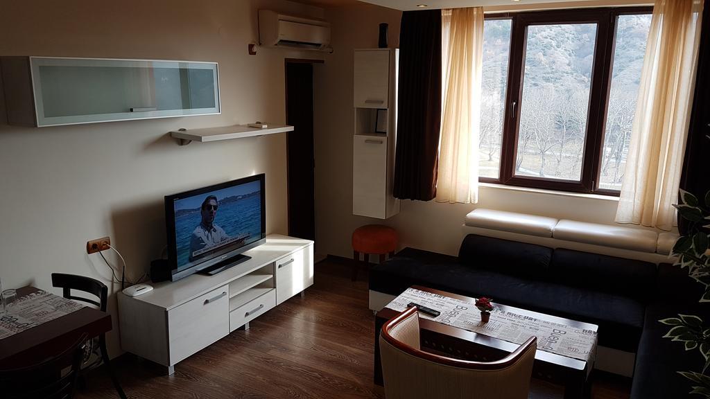 Yana Apartments サンダンスキ エクステリア 写真